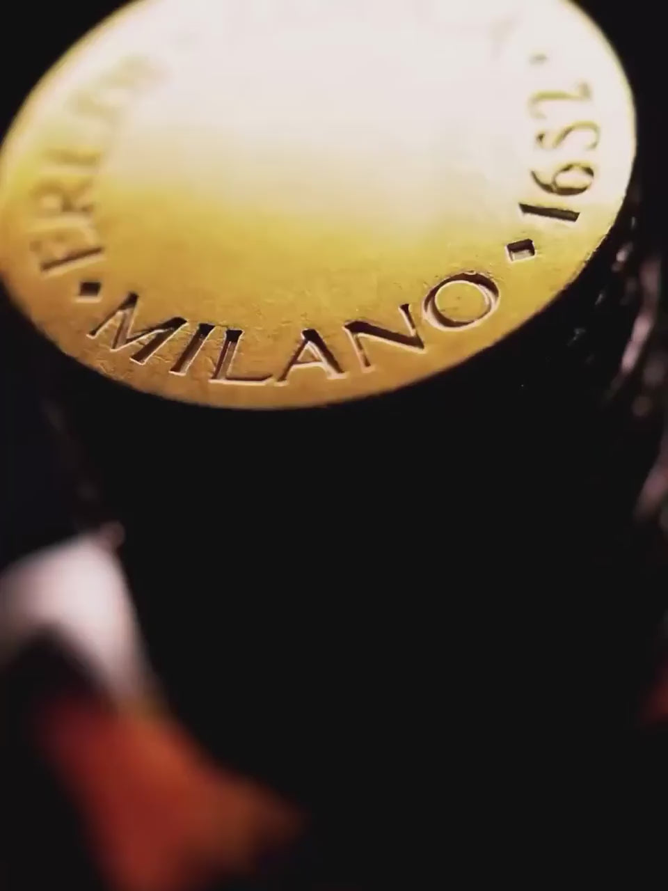 Eredi Zucca, un classico senza tempo, ora da Campomarzio70.

Artigianalità che attraversa i secoli, cura del dettaglio in ogni essenza.
Fragranze contemporanee che trasformano memoria e tradizione in eleganza e identità olfattiva.

Un dialogo tra passato e presente, da scoprire da Campomarzio70, online e negli Essential Stores.
______________

Eredi Zucca, a timeless classic, now at Campomarzio70.

Craftsmanship that spans centuries, with attention to detail in every essence.
Contemporary fragrances that tr